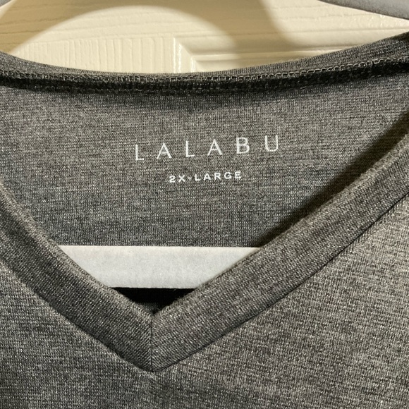 Lalabu Men’s Baby Wearing Tshirt - Picture 3 of 7